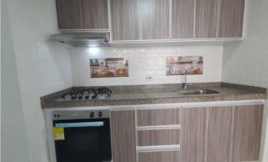 Se Vende Hermoso Apartamento Recién Remodelado C. Cerrado Con Piscina