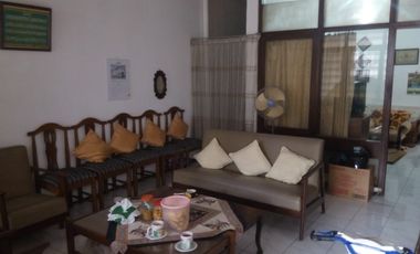 Dijual cepat rumah hitung tanah dibawah NJOP Jln, Ciputat Raya Pondok Pinang