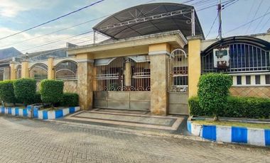 Rumah Cantik dan Strategis Sangat Luas!! Di Taman Pinang Sidoarjo