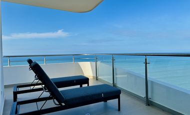PENT HOUSE DE LUJO FRENTE AL MAR EN RIVA DI MARE, MANTA