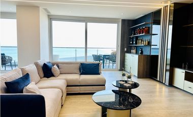 PENT HOUSE DE LUJO FRENTE AL MAR EN RIVA DI MARE, MANTA