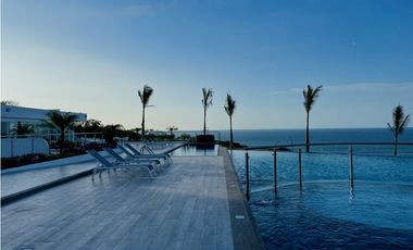 PENT HOUSE DE LUJO FRENTE AL MAR EN RIVA DI MARE, MANTA