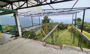 SE VENDE FINCA EN DOSQUEBRADAS EXCELENTE VISTA