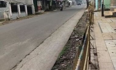 Rumah Kolam Renang di Pangatikan Garut