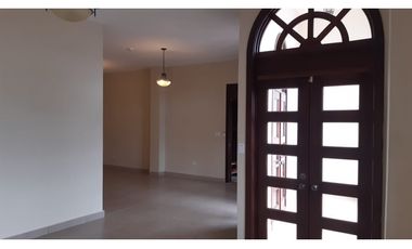 ALQUILER APARTAMENTO CASCO ANTIGUO