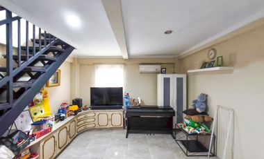 Rumah 5 Kamar Tidur 15 menit ke The Breeze BSD City Siap KPR  J-39746