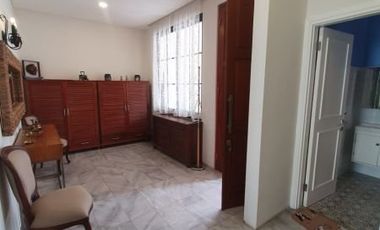 DIJUAL RUMAH SEMI FURNISHED DGN POOL DI CIPETE SELATAN