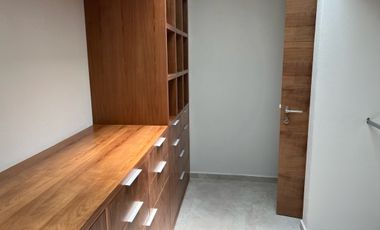 ESTRENE RESIDENCIA COLINDANTE AL CAMPO DE GOLF EN PARAÍSO COUNTRY CLUB