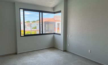 ESTRENE RESIDENCIA COLINDANTE AL CAMPO DE GOLF EN PARAÍSO COUNTRY CLUB