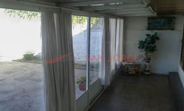 Importante Chalet en 2 plantas en Barrio Colinas de Peralta Ramos