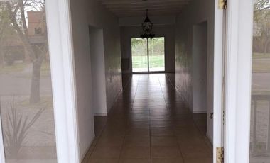 Casa  de 4 hab. en Barrio cerrado S.I. Labrador sobre 1000 mt Benavidez