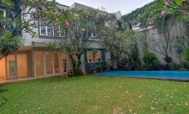 For Rent Beautiful 4BR House inside Compound at Kemang