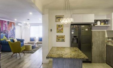 VENTA DE AMPLIA CASA EN SAMBORONDON