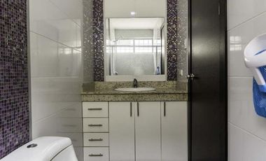 VENTA DE AMPLIA CASA EN SAMBORONDON