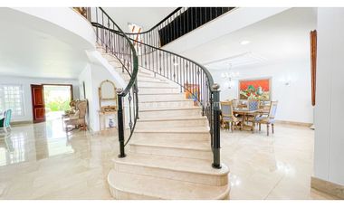 Venta de Casa en El Poblado Loma del Tesoro