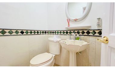 Venta de Casa en El Poblado Loma del Tesoro