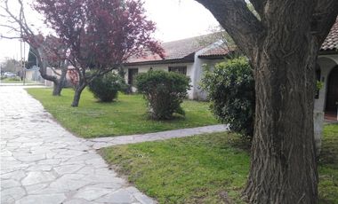 Chalet 4amb + parque c/ pileta + departamento/ Zona Caisamar