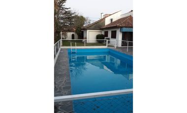 Chalet 4amb + parque c/ pileta + departamento/ Zona Caisamar