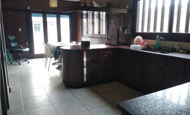 Chalet 4amb + parque c/ pileta + departamento/ Zona Caisamar