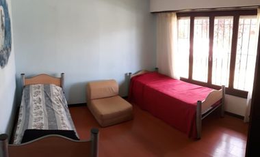 Chalet 4amb + parque c/ pileta + departamento/ Zona Caisamar