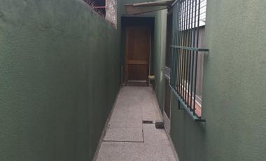 GRAN CASA TRES AMBIENTES CON QUINCHO