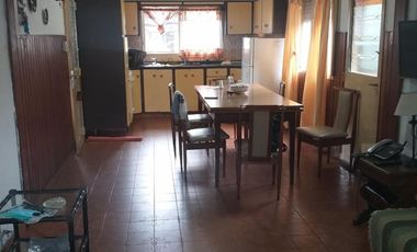 GRAN CASA TRES AMBIENTES CON QUINCHO