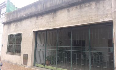 GRAN CASA TRES AMBIENTES CON QUINCHO