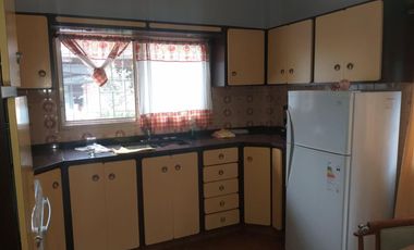 GRAN CASA TRES AMBIENTES CON QUINCHO