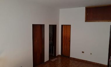 Casa en venta en Temperley Oeste