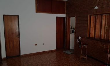 Casa en venta en Temperley Oeste