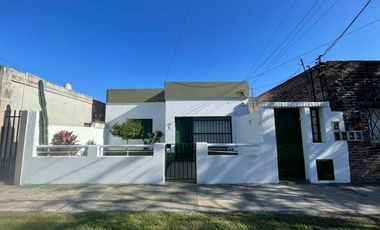 Lote con construcción para demoler 8,66 X 28,80.