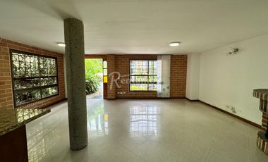 casa en arriendo en la doctora. Cod A777069