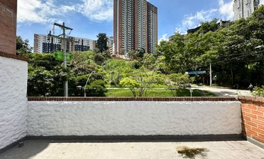 casa en arriendo en la doctora. Cod A777069