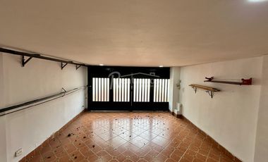 casa en arriendo en la doctora. Cod A777069
