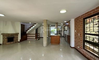 casa en arriendo en la doctora. Cod A777069
