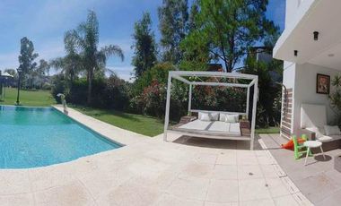 Casa en Venta Barrio Saint Thomas Este Canning