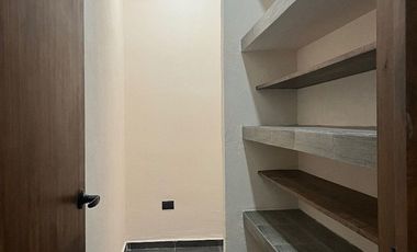 Venta de oportunidad Residencia en Privada Yucatán Country Club