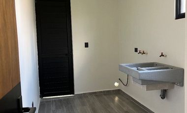 Venta de oportunidad Residencia en Privada Yucatán Country Club