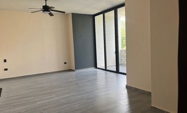 Venta de oportunidad Residencia en Privada Yucatán Country Club