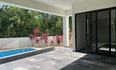Venta de oportunidad Residencia en Privada Yucatán Country Club