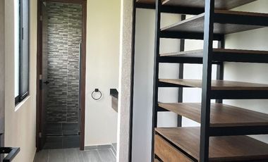 Venta de oportunidad Residencia en Privada Yucatán Country Club