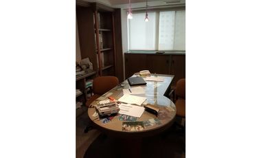 Oficina de 62m² ern zona centro con posibilidad de cocheras.