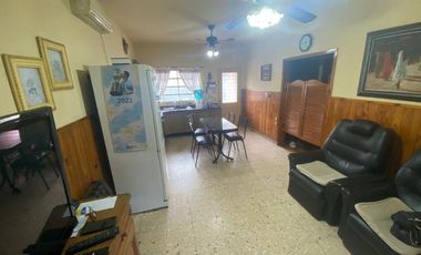 Casa en venta en Lanus Este