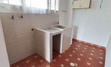 apartamento en arriendo en ragonessi. Cod A35067