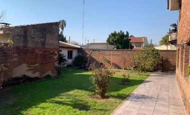 SANTILLI - CARLOS TEJEDOR 910 - Temperley Este