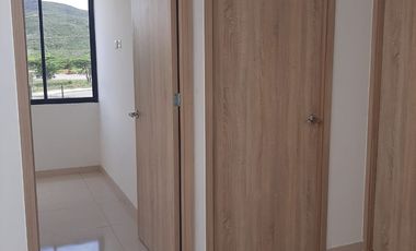 casa en venta en c.c reservas del resumen. Cod V2173