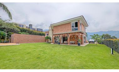Casa en Parcelación Envigado Loma del Escobero