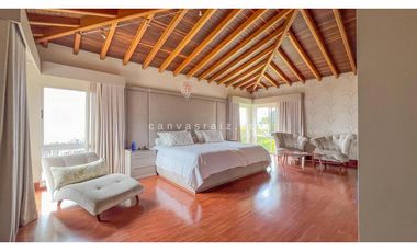 Casa en Parcelación Envigado Loma del Escobero