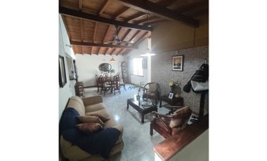 Casa en venta en Belen Miravalle Tercer y Segundo piso