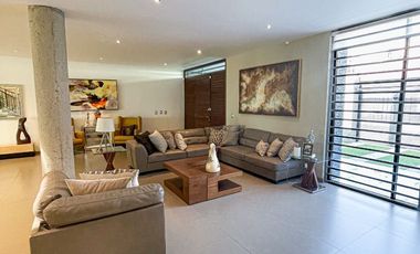 CASA EN VENTA UBICADA EN VALLARTA NORTE